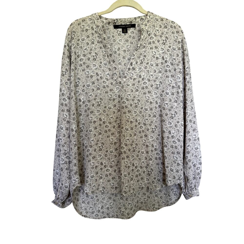 Cynthia Steffe Grey Beige Floral Long Sleeve Blouse Small